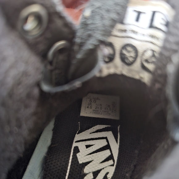 MTE vans toddler shoes - Picture 5 of 5